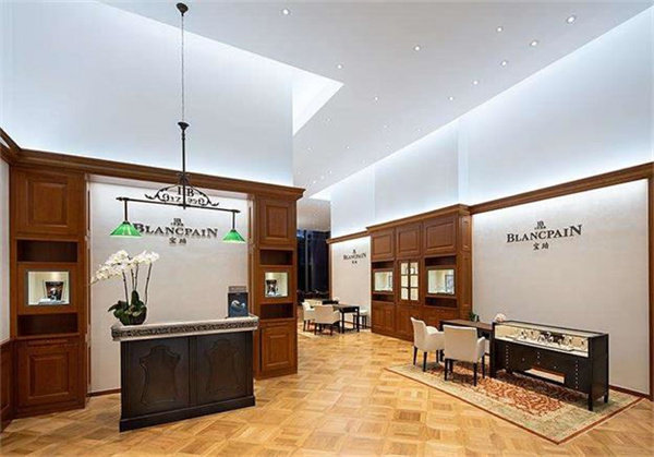 宝珀腕表表蒙有划痕解决技巧汇总（图）